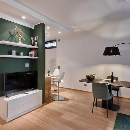 Arena Living - Next To Arena