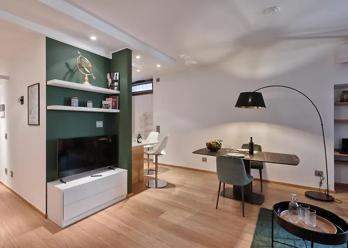 Апартаменты Arena Living - Next To Arena Верона